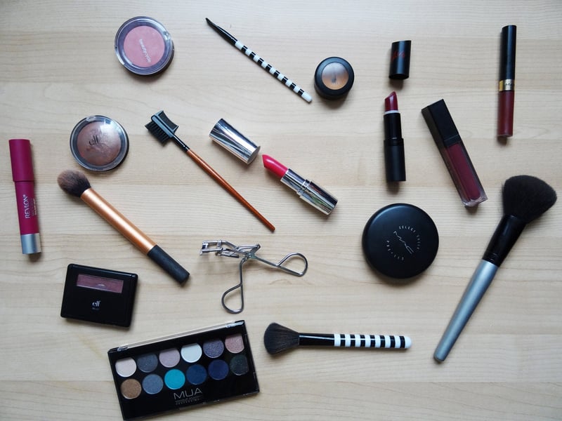 Makeup tools